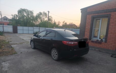 KIA Rio III рестайлинг, 2013 год, 550 000 рублей, 3 фотография
