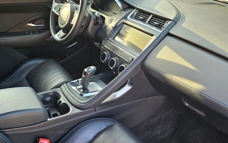 Jaguar E-Pace, 2019 год, 2 890 000 рублей, 9 фотография