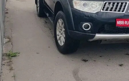 Mitsubishi Pajero Sport II рестайлинг, 2011 год, 1 250 000 рублей, 1 фотография
