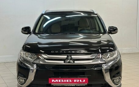 Mitsubishi Outlander III рестайлинг 3, 2017 год, 1 980 000 рублей, 2 фотография