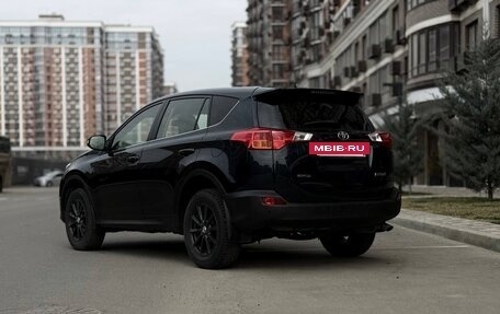 Toyota RAV4, 2015 год, 1 880 000 рублей, 9 фотография