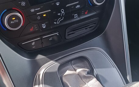 Ford Kuga III, 2017 год, 13 фотография