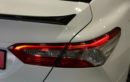 Toyota Camry, 2018 год, 2 670 000 рублей, 8 фотография