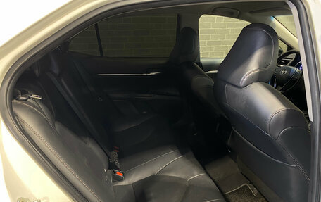 Toyota Camry, 2018 год, 2 670 000 рублей, 11 фотография