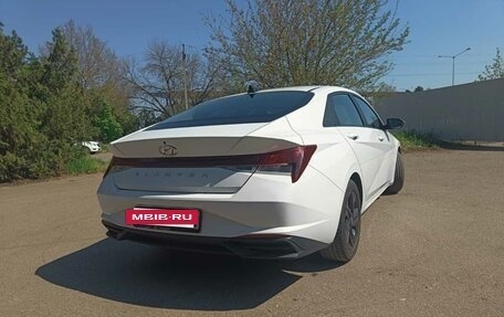 Hyundai Elantra, 2020 год, 2 100 000 рублей, 3 фотография