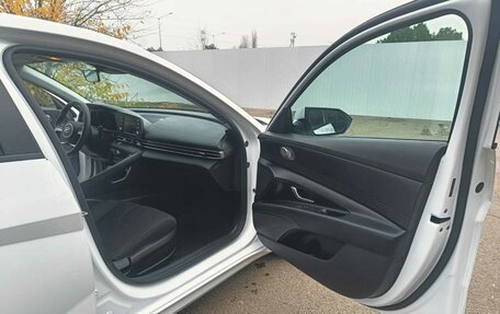 Hyundai Elantra, 2020 год, 2 100 000 рублей, 14 фотография