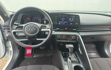 Hyundai Elantra, 2020 год, 2 100 000 рублей, 16 фотография