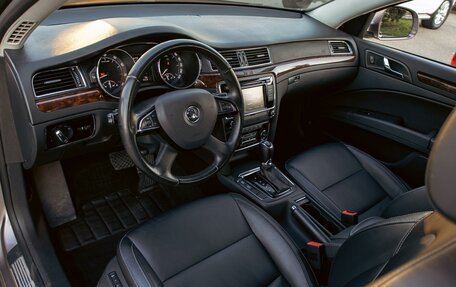 Skoda Superb III рестайлинг, 2014 год, 1 295 000 рублей, 13 фотография