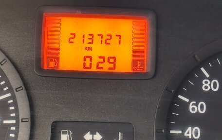 Renault Logan I, 2005 год, 180 000 рублей, 10 фотография