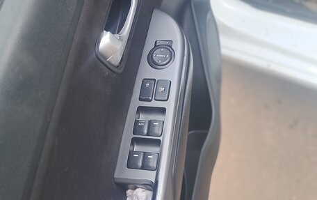 KIA Rio III рестайлинг, 2012 год, 666 000 рублей, 9 фотография