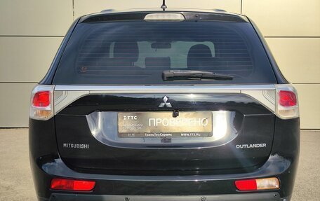 Mitsubishi Outlander III рестайлинг 3, 2013 год, 1 470 000 рублей, 7 фотография