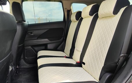 Mitsubishi Outlander III рестайлинг 3, 2013 год, 1 470 000 рублей, 15 фотография