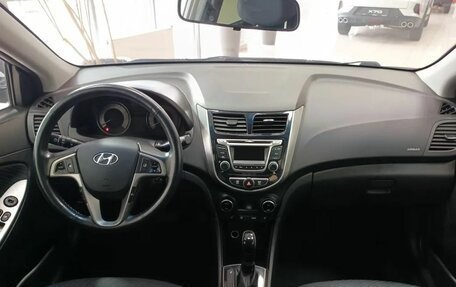 Hyundai Solaris II рестайлинг, 2015 год, 925 000 рублей, 9 фотография