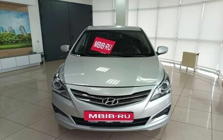 Hyundai Solaris II рестайлинг, 2015 год, 925 000 рублей, 2 фотография