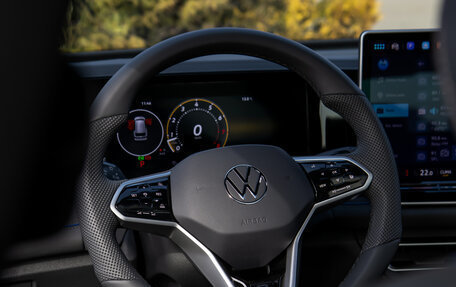 Volkswagen Tiguan, 2025 год, 5 199 000 рублей, 16 фотография