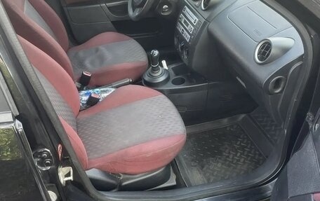 Ford Fiesta, 2005 год, 300 000 рублей, 30 фотография