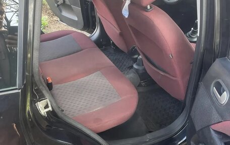 Ford Fiesta, 2005 год, 300 000 рублей, 31 фотография