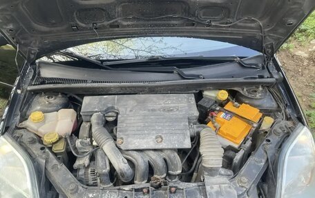 Ford Fiesta, 2005 год, 300 000 рублей, 38 фотография
