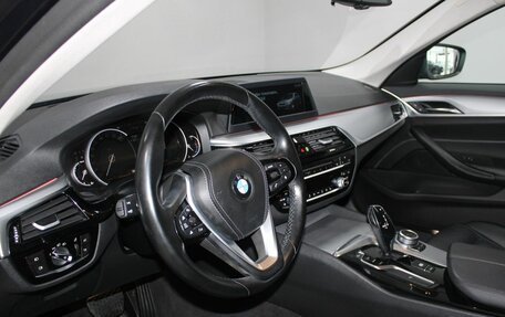 BMW 5 серия, 2019 год, 3 199 900 рублей, 10 фотография