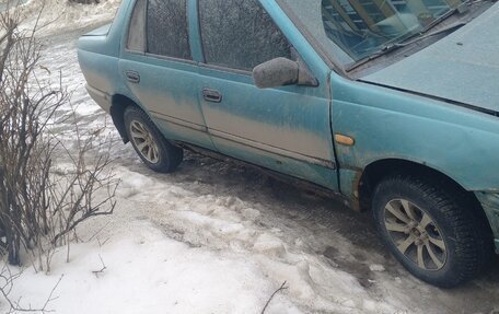 Nissan Sunny N14, 1994 год, 150 000 рублей, 2 фотография
