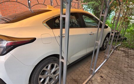 Chevrolet Volt II, 2016 год, 1 850 000 рублей, 4 фотография