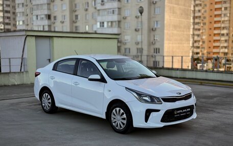 KIA Rio IV, 2020 год, 820 000 рублей, 1 фотография