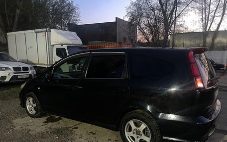 Honda Stream I рестайлинг, 2004 год, 550 000 рублей, 9 фотография