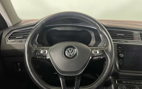 Volkswagen Tiguan II, 2018 год, 2 599 000 рублей, 14 фотография