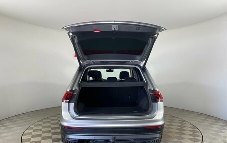 Volkswagen Tiguan II, 2018 год, 2 599 000 рублей, 9 фотография