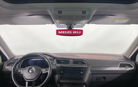 Volkswagen Tiguan II, 2018 год, 2 599 000 рублей, 12 фотография