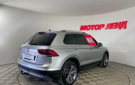 Volkswagen Tiguan II, 2018 год, 2 599 000 рублей, 6 фотография
