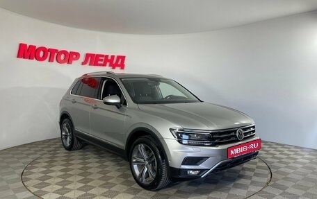 Volkswagen Tiguan II, 2018 год, 2 599 000 рублей, 3 фотография