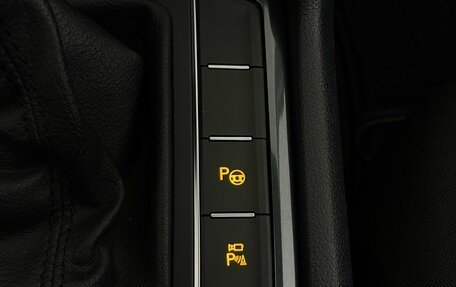 Volkswagen Tiguan II, 2018 год, 2 599 000 рублей, 24 фотография
