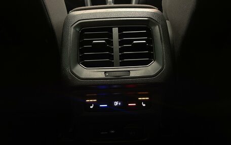 Volkswagen Tiguan II, 2018 год, 2 599 000 рублей, 30 фотография