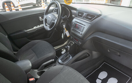 KIA Rio III рестайлинг, 2016 год, 1 075 000 рублей, 18 фотография