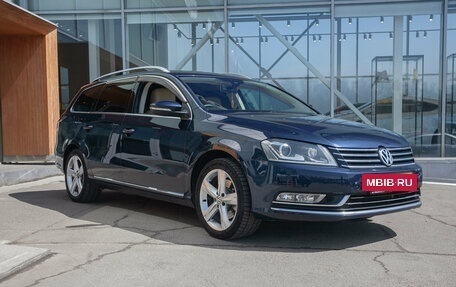 Volkswagen Passat B7, 2011 год, 998 000 рублей, 8 фотография