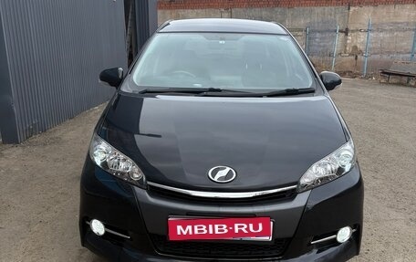 Toyota Wish II, 2012 год, 1 385 000 рублей, 1 фотография