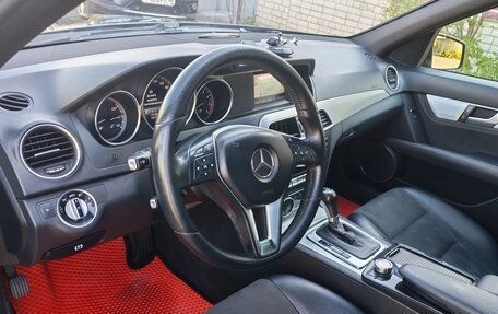 Mercedes-Benz C-Класс, 2013 год, 1 150 000 рублей, 15 фотография