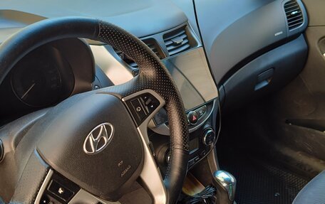 Hyundai Solaris II рестайлинг, 2014 год, 700 000 рублей, 4 фотография