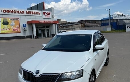 Skoda Rapid I, 2015 год, 860 000 рублей, 4 фотография