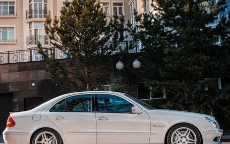 Mercedes-Benz E-Класс AMG, 2003 год, 2 100 000 рублей, 6 фотография