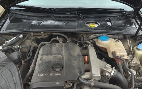 Audi A4, 2002 год, 620 000 рублей, 17 фотография