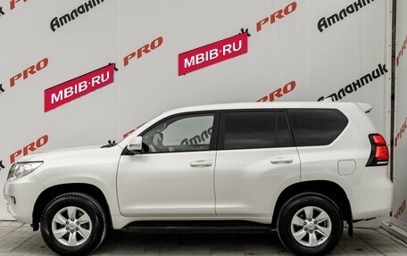 Toyota Land Cruiser Prado 150 рестайлинг 2, 2021 год, 5 600 000 рублей, 7 фотография