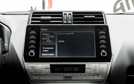Toyota Land Cruiser Prado 150 рестайлинг 2, 2021 год, 5 600 000 рублей, 16 фотография