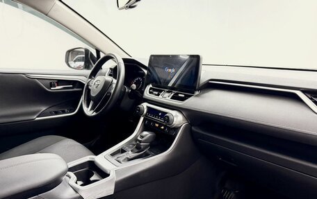 Toyota RAV4, 2020 год, 3 145 000 рублей, 12 фотография