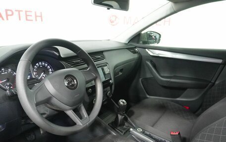Skoda Octavia, 2018 год, 1 786 000 рублей, 9 фотография