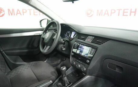 Skoda Octavia, 2018 год, 1 786 000 рублей, 10 фотография