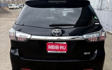 Toyota Wish II, 2012 год, 1 385 000 рублей, 2 фотография