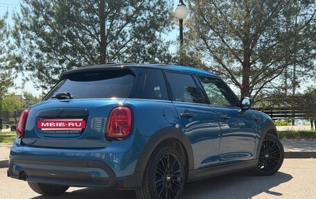 MINI Hatch, 2021 год, 2 990 000 рублей, 7 фотография