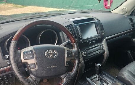 Toyota Land Cruiser 200, 2008 год, 2 400 000 рублей, 4 фотография